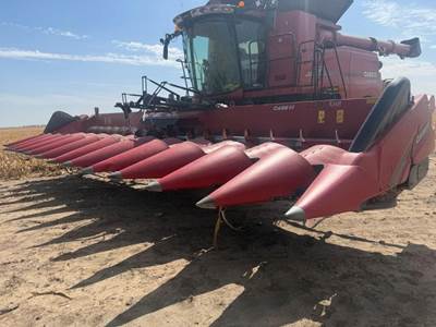Case IH 4412 Corn Head
