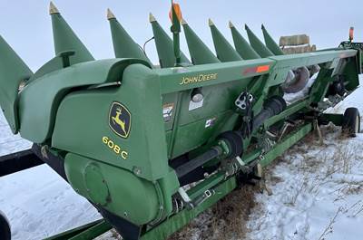 John Deere 608C Corn Head