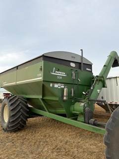 Parker 938 Grain Cart