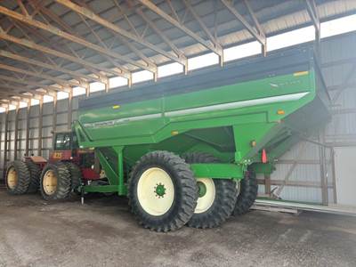 Unverferth 1115 Grain Cart