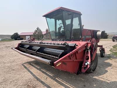 Case IH 8830 Self-Propelled Mower Conditioner/Windrower