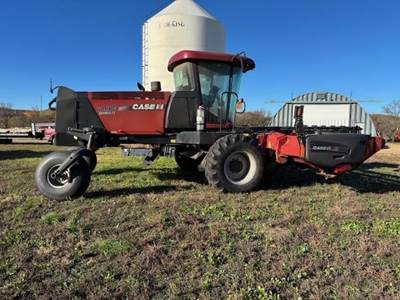 Case IH WD1903 II Self-Propelled Mower Conditioner/Windrower