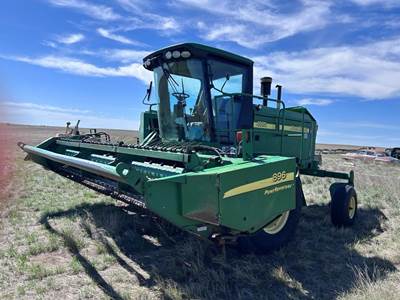 John Deere 4895 Self-Propelled Mower Conditioner/Windrower