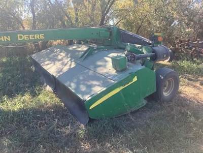John Deere 956 Pull-Type Mower Conditioner/Windrower