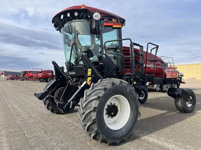 MacDon M2260 Mower Conditioner