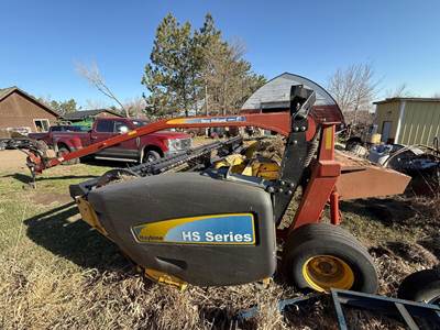 New Holland 1475 Pull-Type Mower Conditioner/Windrower