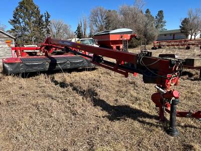 New Holland DISCBINE 316 Pull-Type Mower Conditioner/Windrower