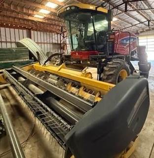 New Holland SPEEDROWER 160 Self-Propelled Mower Conditioner/Windrower
