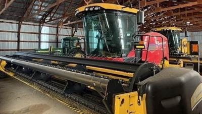 New Holland SPEEDROWER 160 PLUS Self-Propelled Mower Conditioner/Windrower