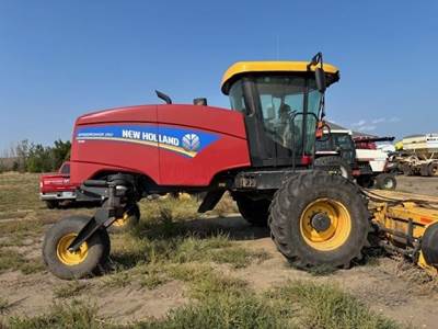 New Holland SPEEDROWER 260 Self-Propelled Mower Conditioner/Windrower