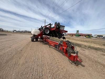Case IH 1240 Planter / Row Unit