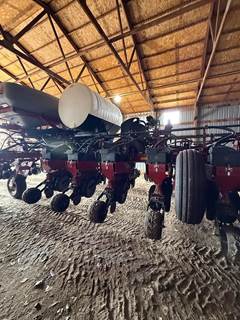 Case IH 1250 Planter / Row Unit