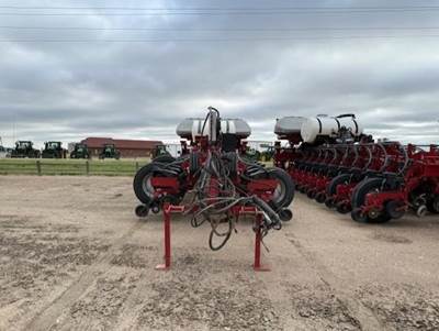 Case IH 1255 Planter / Row Unit