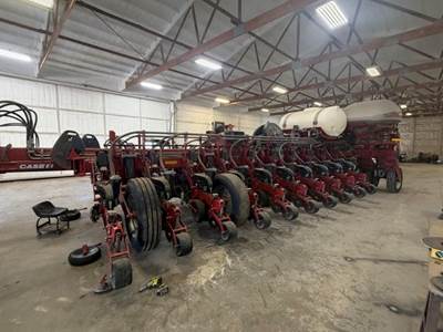 Case IH 2150 Planter / Row Unit