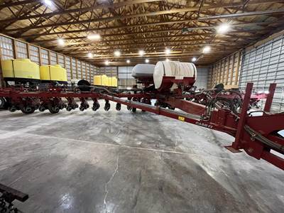 Case IH 2150 Planter / Row Unit