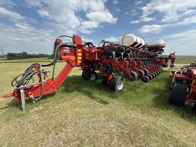 Case IH 2160 Planter / Row Unit