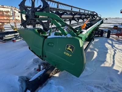 John Deere 635F Platform