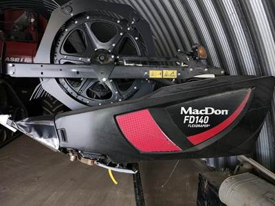 MacDon FD140 Platform