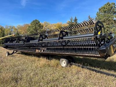 MacDon FD140 Platform