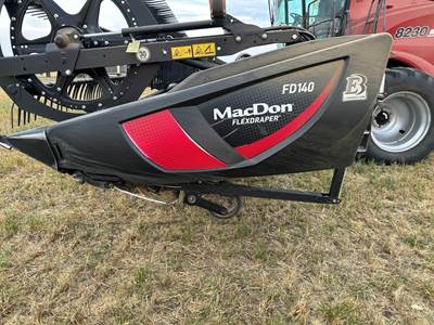 MacDon FD140 Platform