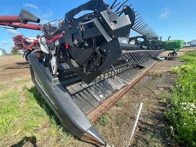 MacDon FD70 Platform