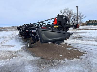 MacDon FD75 Platform