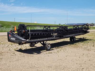 MacDon FD75 Platform