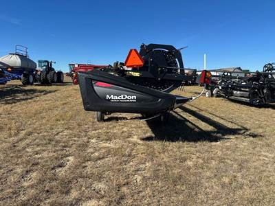 MacDon FD75 Platform