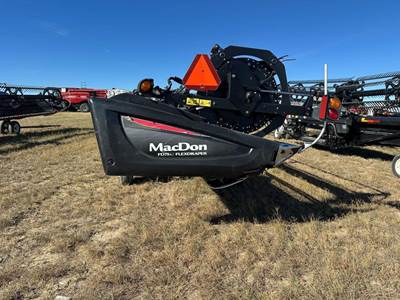MacDon FD75 Platform
