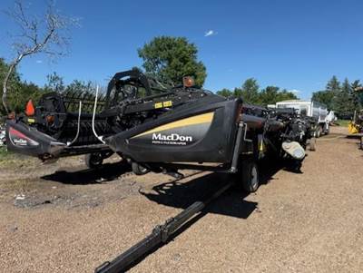 MacDon FD75D Platform