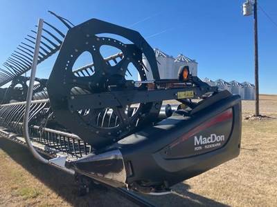 MacDon FD75S Platform