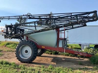 Case IH SRX160 Pull-Type Sprayer