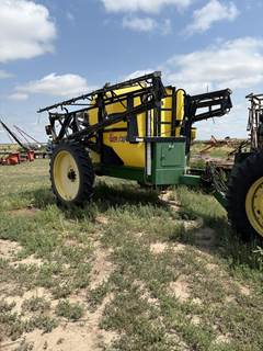 Demco 1250 Pull-Type Sprayer