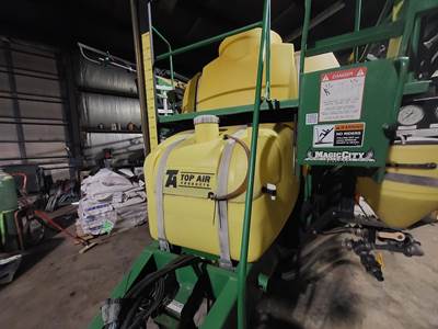 TOP AIR TA1600 Pull-Type Sprayer