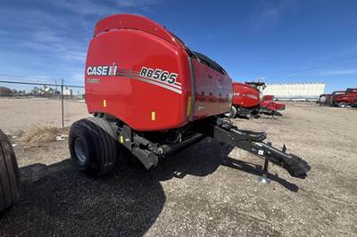 Case IH RB565 Round Hay Baler