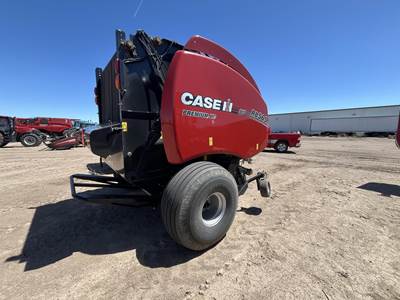Case IH RB565 Round Baler