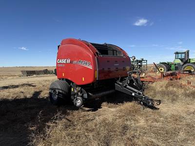 Case IH RB565 Round Hay Baler