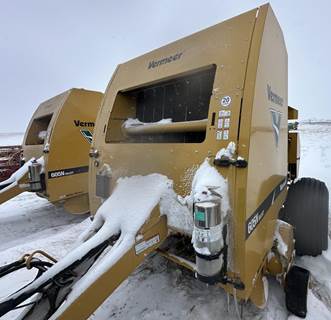 Vermeer 605N Round Hay Baler