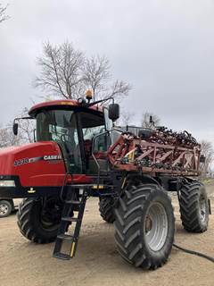 Case IH PATRIOT 4430 Self-Propelled Sprayer