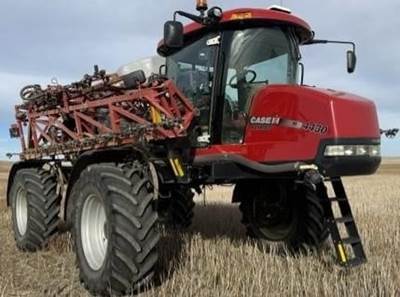 Case IH PATRIOT 4430 Self-Propelled Sprayer