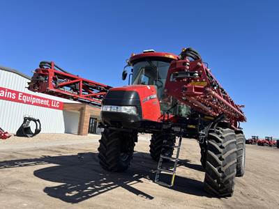 Case IH PATRIOT 4440 Self-Propelled Sprayer