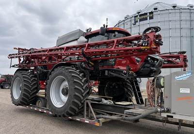 Case IH PATRIOT 4450 Self-Propelled Sprayer