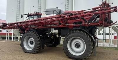 Case IH PATRIOT 4450 Self-Propelled Sprayer