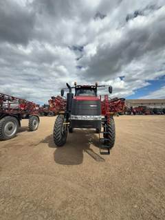 Case IH TRIDENT 5550 Self-Propelled Sprayer