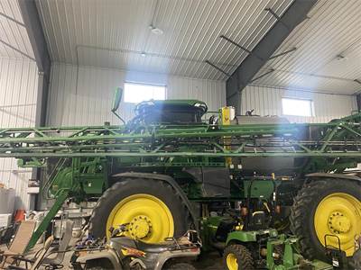 John Deere 616R Self-Propelled Sprayer