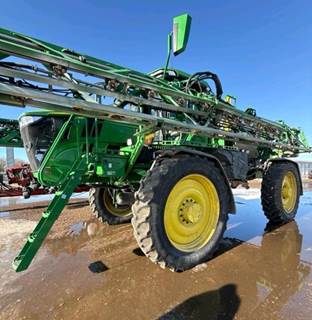 John Deere 616R Self-Propelled Sprayer