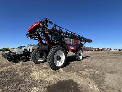 Miller NITRO 7410 Self-Propelled Sprayer