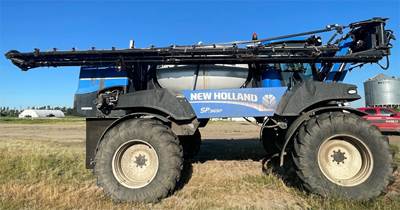 New Holland SP.365F Self-Propelled Sprayer
