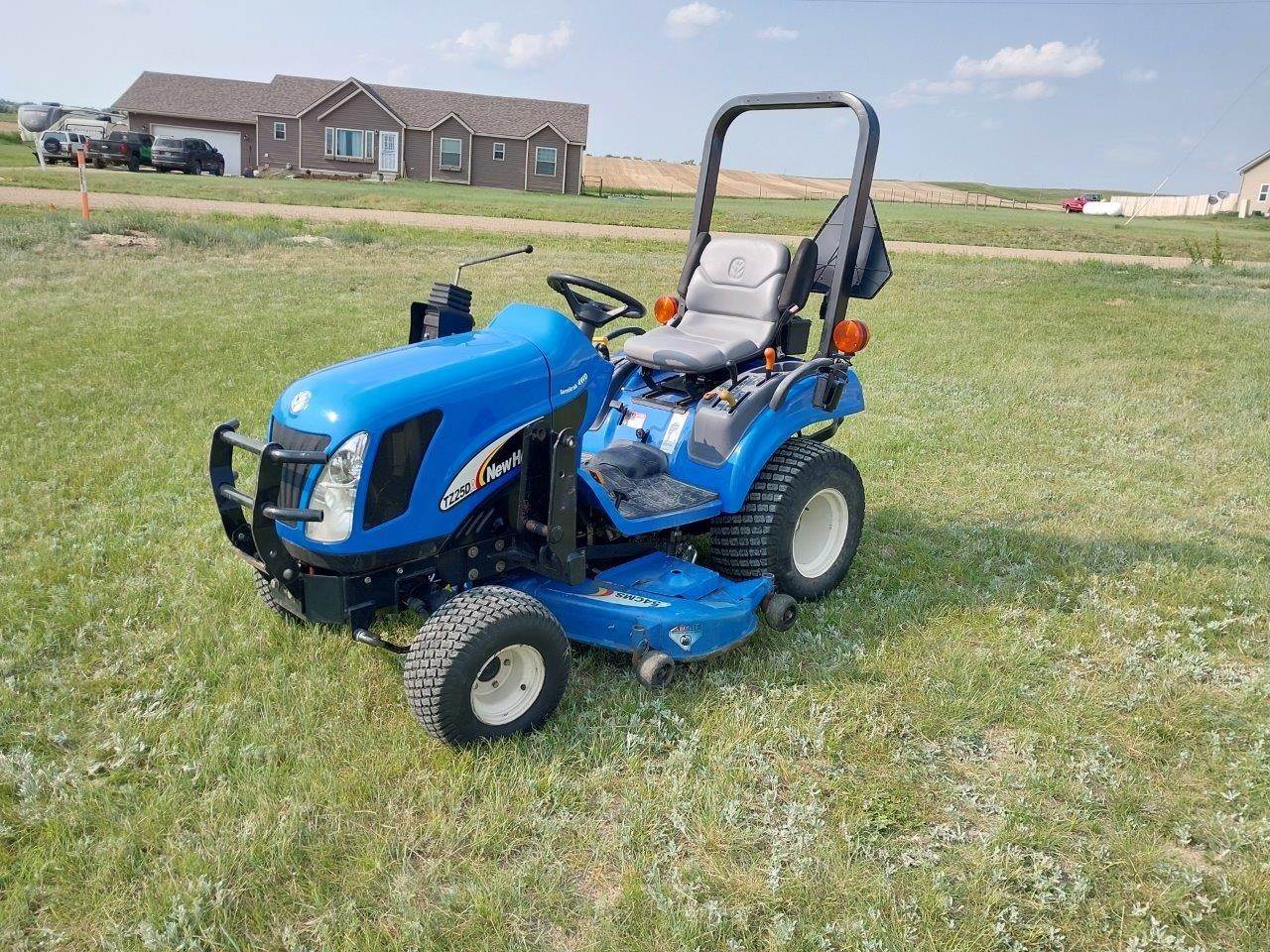 2005 New Holland TZ25DA Tractor For Sale, 1,726 Hours Williston, ND 16220B