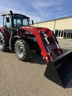 Case IH FARMALL 110C Tractor
